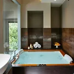 Luxury Overlooking Valley Vakantiehuis *