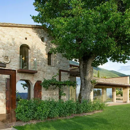 Luxury Villa Overlooking Assisi Valley Assisi