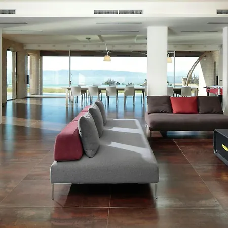 Ferienhaus Luxury Overlooking Valley