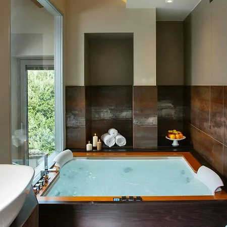 Luxury Overlooking Valley 度假居 *