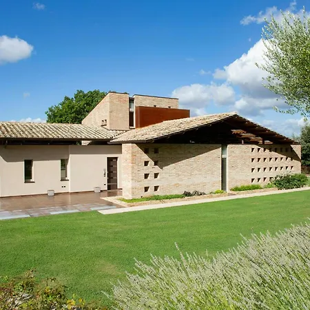 Luxury Overlooking Valley Assisi