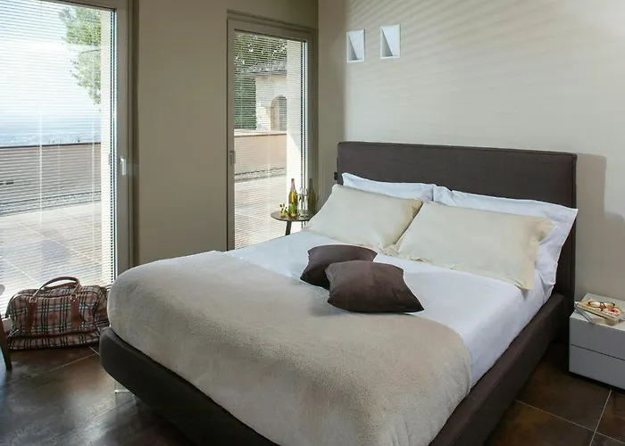 Luxury Overlooking Valley Feriehus *