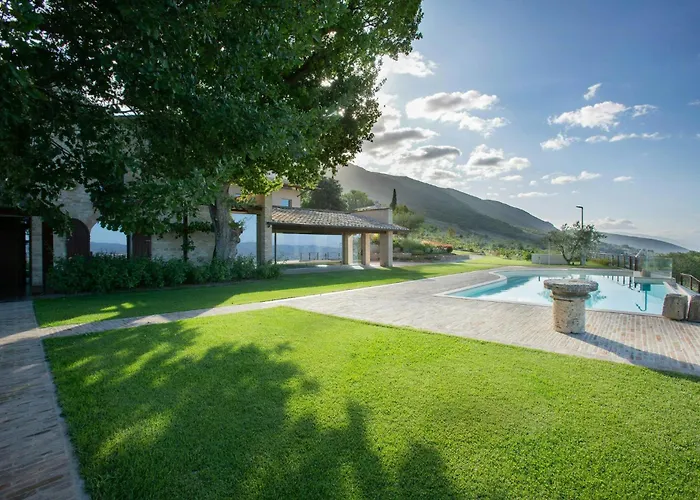 Luxury Overlooking Valley